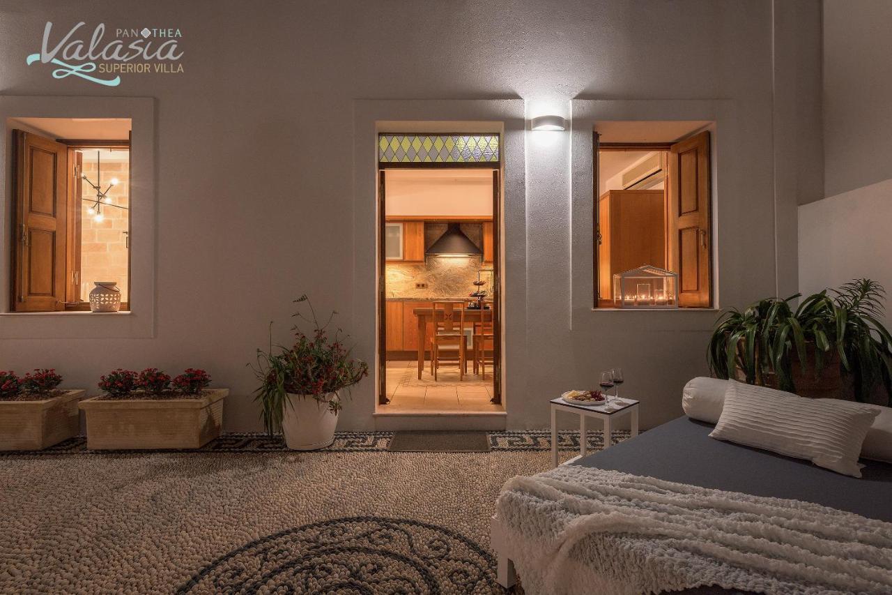 Panthea Valasia Boutique Villa *